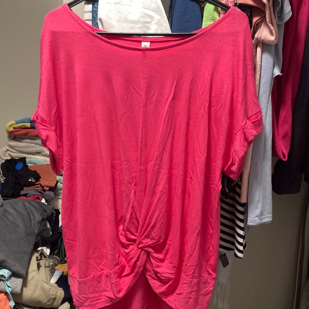 Zenana outfitters large pink shirt. Womens